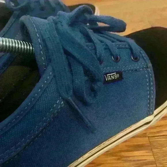 Kids Vans Blue and Black Tennis Shoes, Size 6 Youth - Picture 6 of 10